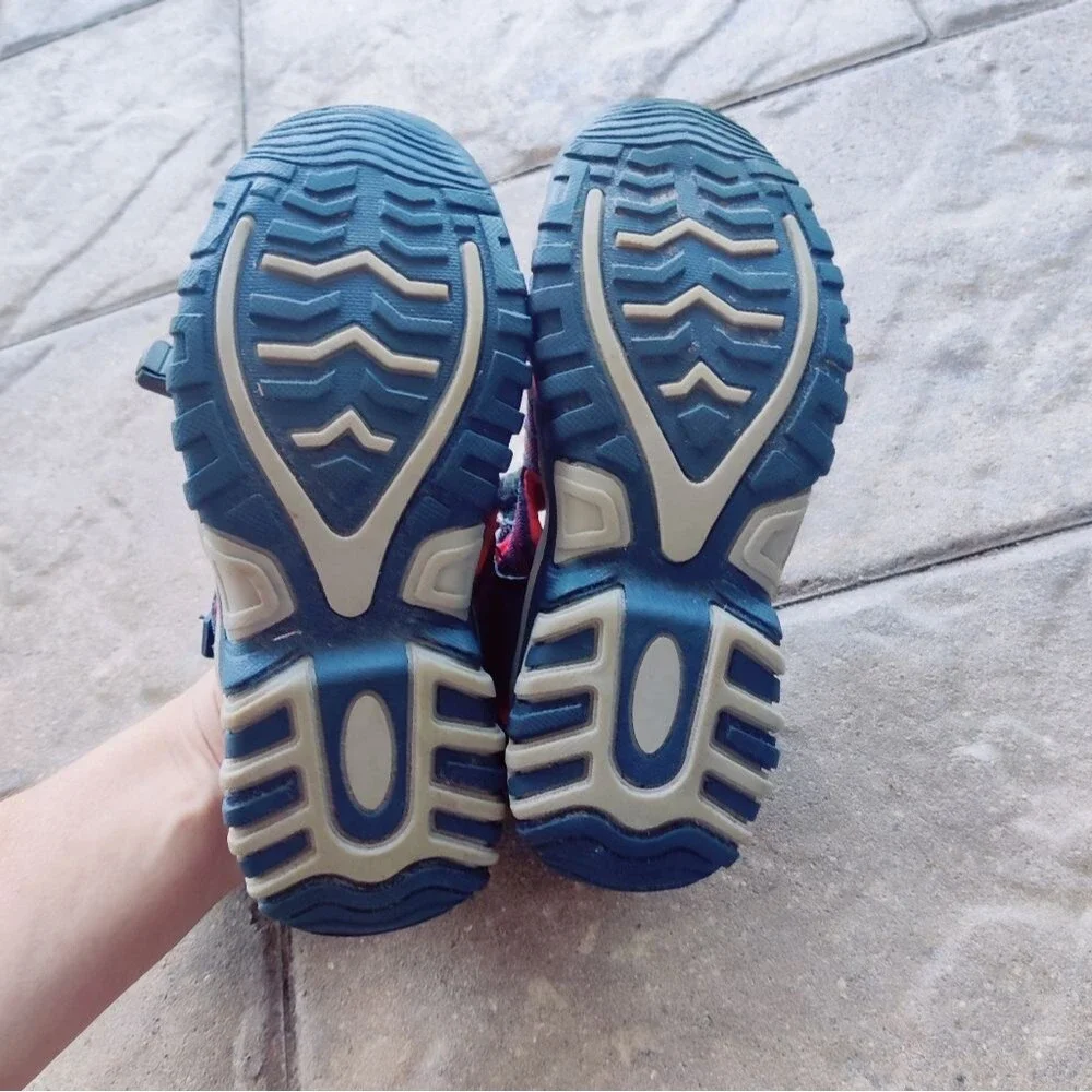 Dream Pairs fair size